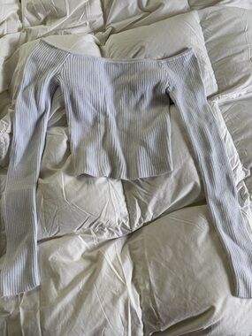 Hollister White Ribbed Off-Shoulder Crop Top